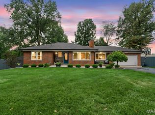 217 Fournie Ln, Swansea, IL 62226
