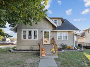 437 4th St, West Des Moines, IA 50265