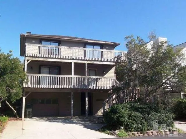 817 Schloss St, Wrightsville Beach, NC 28480