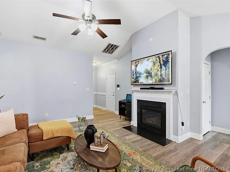 601 Collinwood Dr — Photo 7