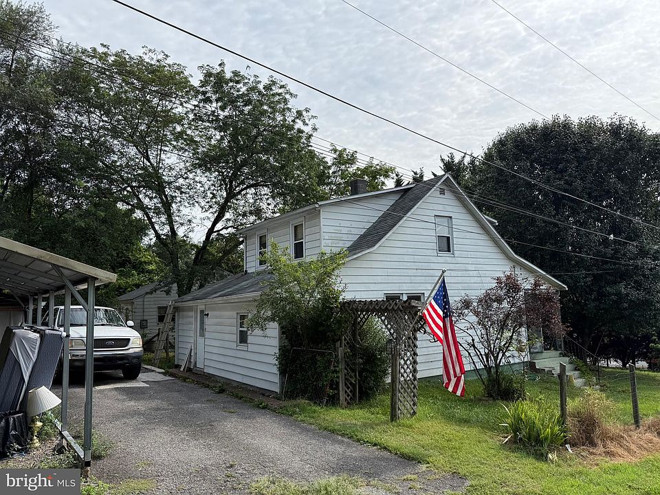 2nd image of 34 Perry Ln