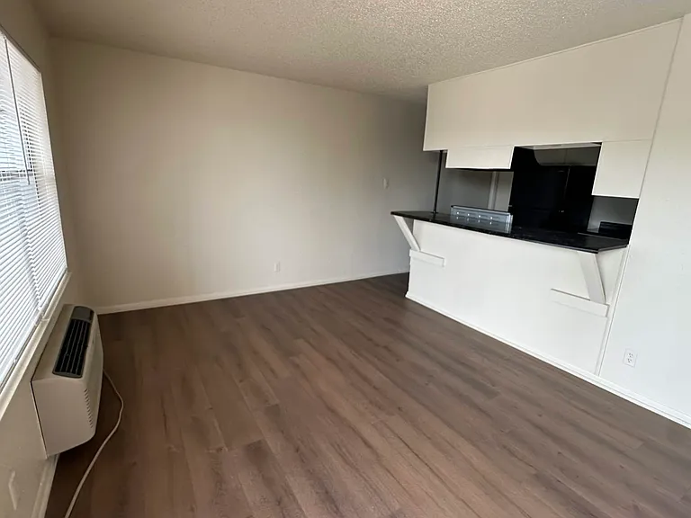 809 N Arnett St #4 — Photo 1