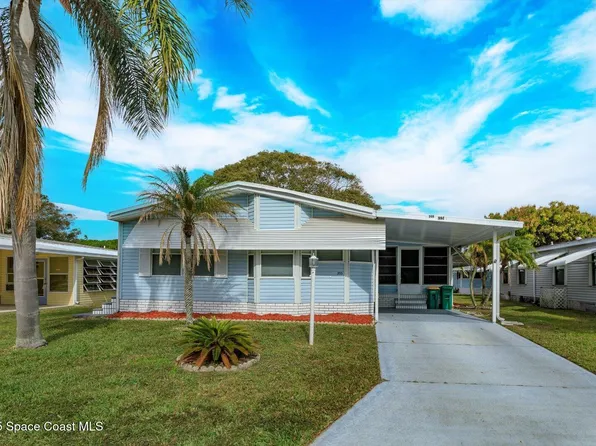 355 Dolphin Cir, Barefoot Bay, FL 32976