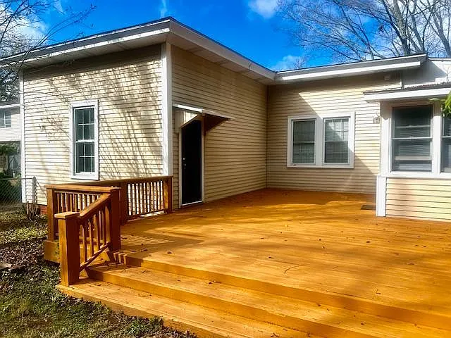 2 bed, 1275 sqft, $1,100 — Photo 3