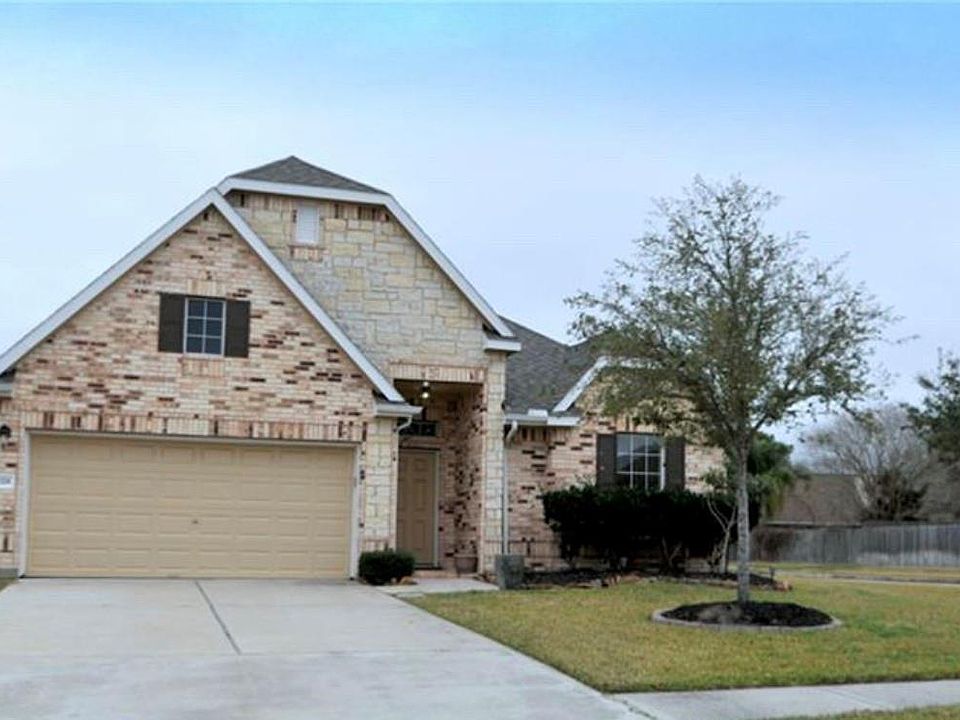 1st image of 3028 Spring Hill Ln
