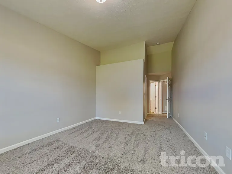 4822 Penoyer Ln — Photo 8