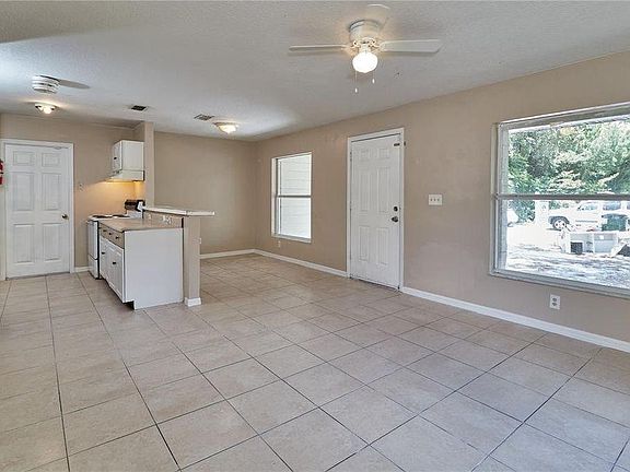 4th image of 3404 E Powhatan Ave