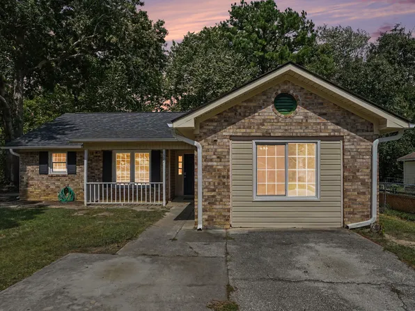 522 Temple Rd, Ladson, SC 29456