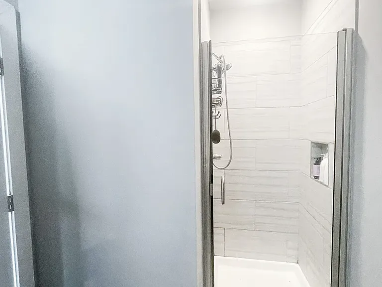 421 E Franklin St #3A — Photo 7