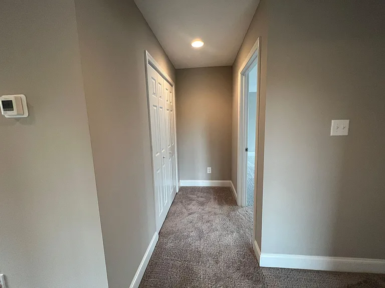 4864 Stoneyhurst Ln — Photo 35