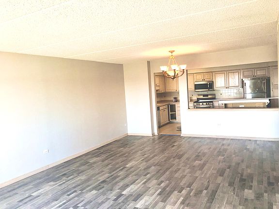 2nd image of 750 Pearson St APT 705