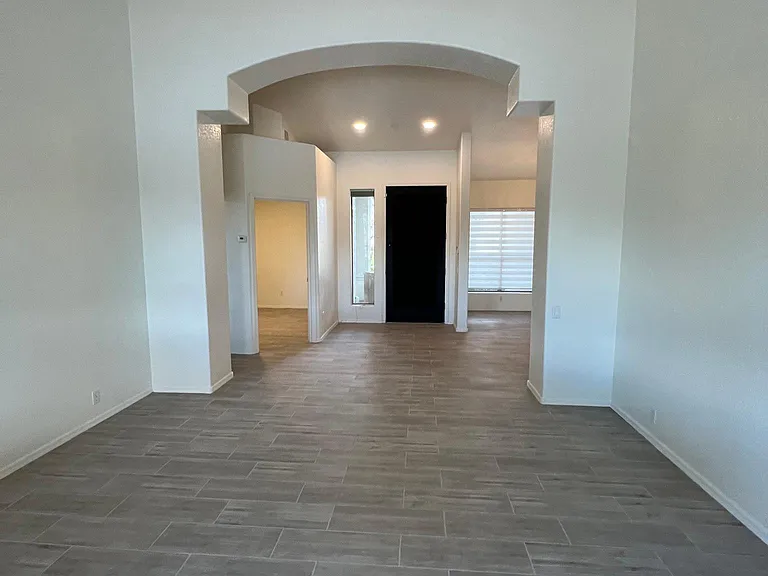814 W Beechnut Dr — Photo 16