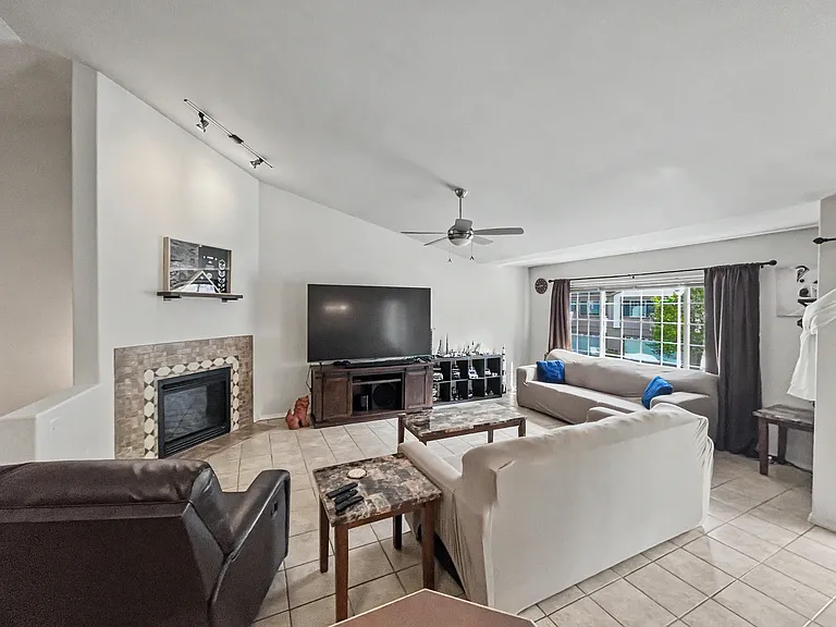 5702 Sapphire Loop #77A — Photo 4