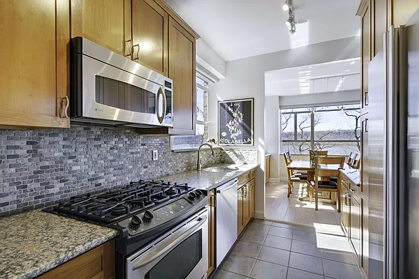 Sold by Compass | media 3