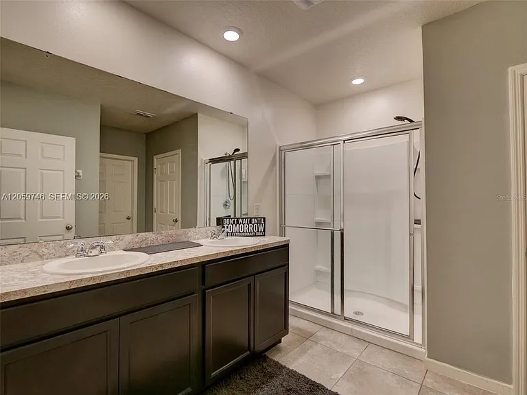 808 Old Country Rd SE — Photo 15