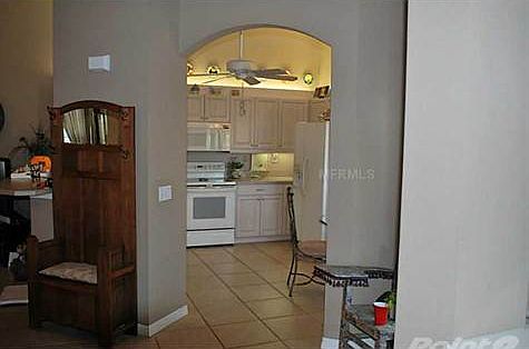 4th image of 900 Addington Ct Unit 201