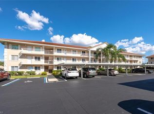 5980 Amherst Dr APT D104, Naples, FL 34112