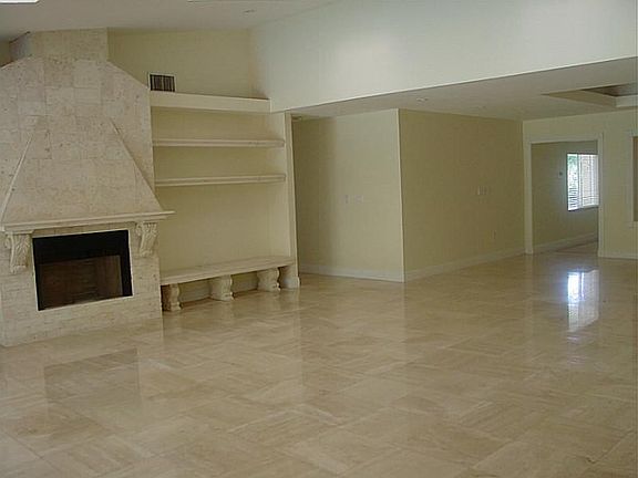 3rd image of 7300 Vistalmar St