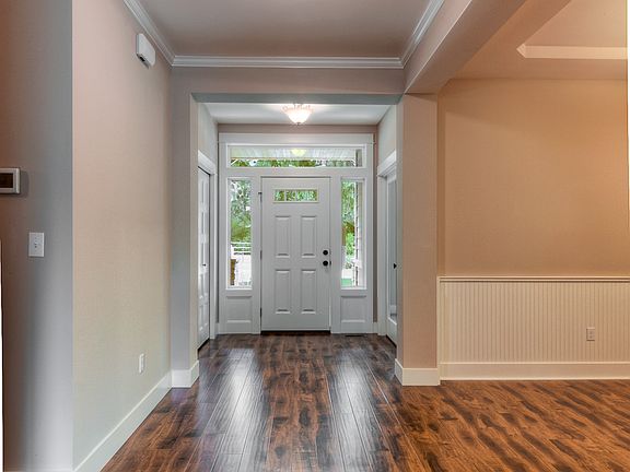 4th image of 19417 96th Avenue Ct E