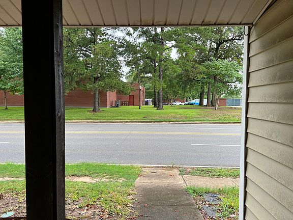 2nd image of 620 E Starr Ave