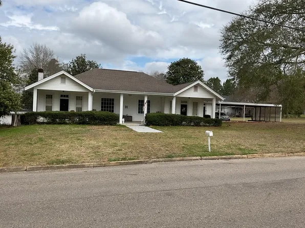 15 E 1st St, Luverne, AL 36049