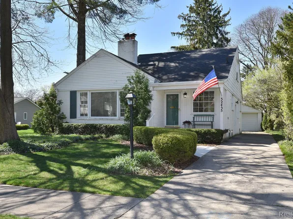 32455 Madison St, Beverly Hills, MI 48025
