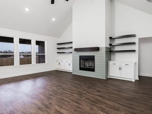 809 Black Bird Way, Whitehouse, TX 75791
