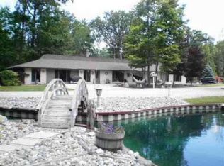 721 Richman Rd, Saint Clair, MI 48079