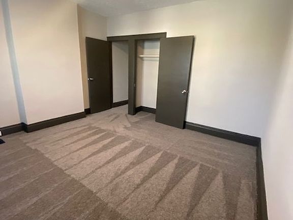 3rd image of 940-942 S Champion Ave