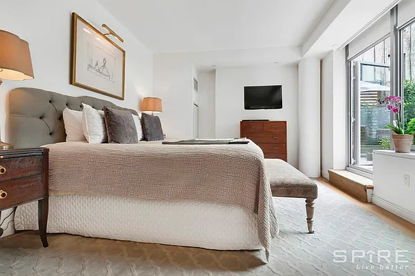 Sold by Spire Group | media 6