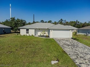 3334 NE 8th Place Cpe, Cape Coral, FL 33909