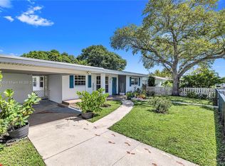 228 SW 3rd Ter, Dania Beach, FL 33004
