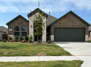 404 Carthage St, Caddo Mills, TX 75135