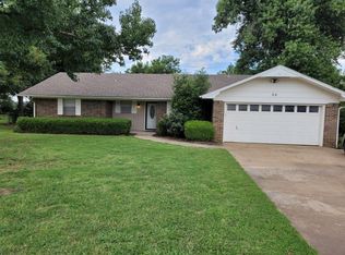 24 Clark Cir, Shawnee, OK 74804