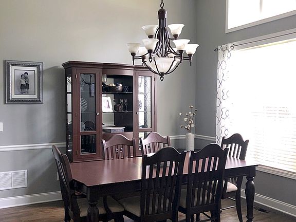 Grand Formal Dining Room
