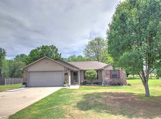 25 Triple J Dr, Lonoke, AR 72086