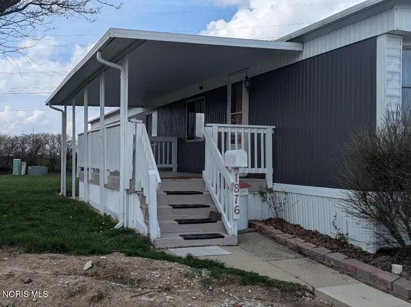 1876 Huntington Dr, Findlay, OH 45840