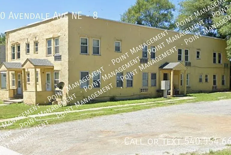 120 Avendale Ave NE #8 — Photo 1