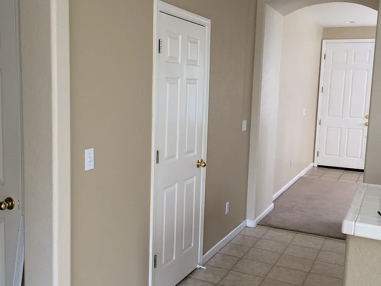 7948 Robinson Dr — Photo 4