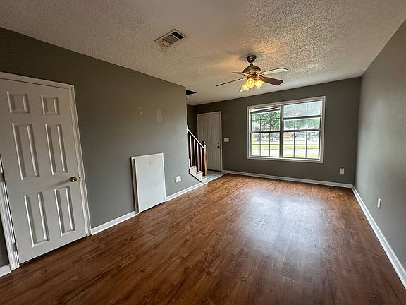 3rd image of 321 Cambridge Dr #329