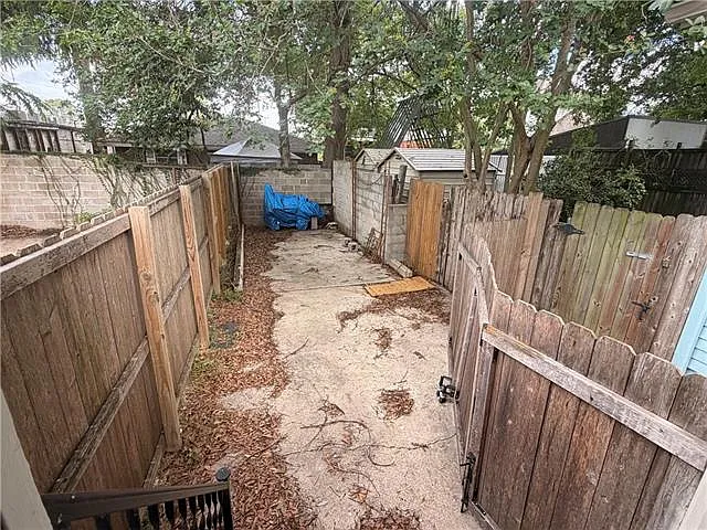 310 Broadway St — Photo 10