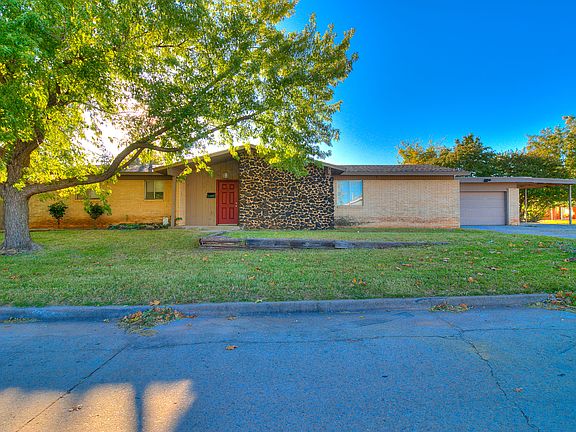 3rd image of 139 Oakside Dr
