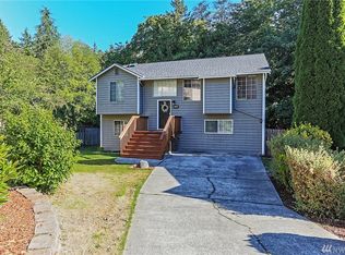 1114 NE Lombard Ct, Bremerton, WA 98311