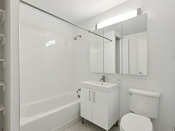 5th image of 20 Exchange Pl APT 802
