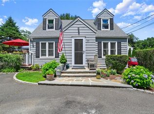 89 Twitchgrass Rd, Trumbull, CT 06611