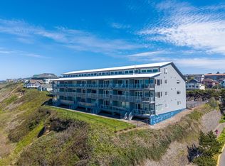 507 NW Alpine St APT 304, Newport, OR 97365