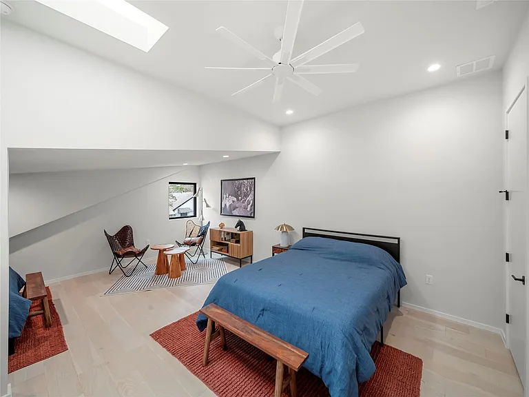 2107 Brackenridge St #A — Photo 32