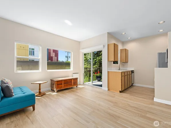 4530 Meridian Avenue N #S4, Seattle, WA 98103