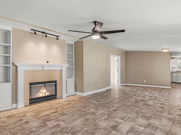 5th image of 98 Circle Dr