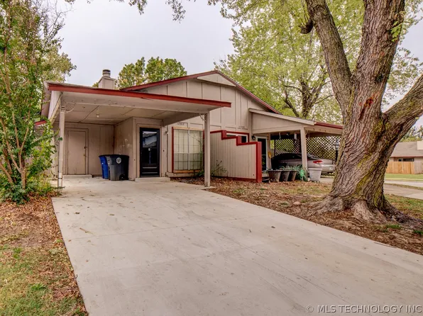 10912 E 16th St, Tulsa, OK 74128